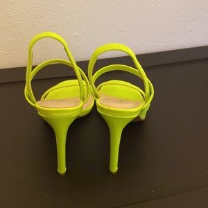 Meet your Posher, Tihitna